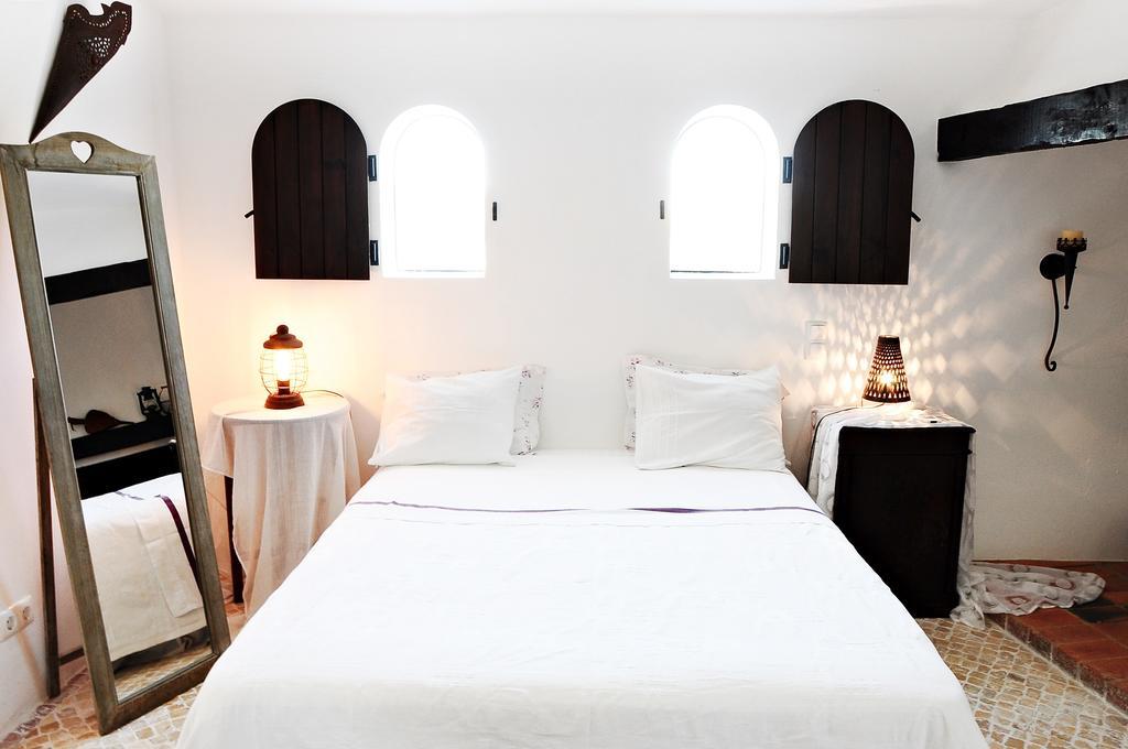 Uma Casa A Beira Sol Bed and Breakfast Lagos Exterior foto